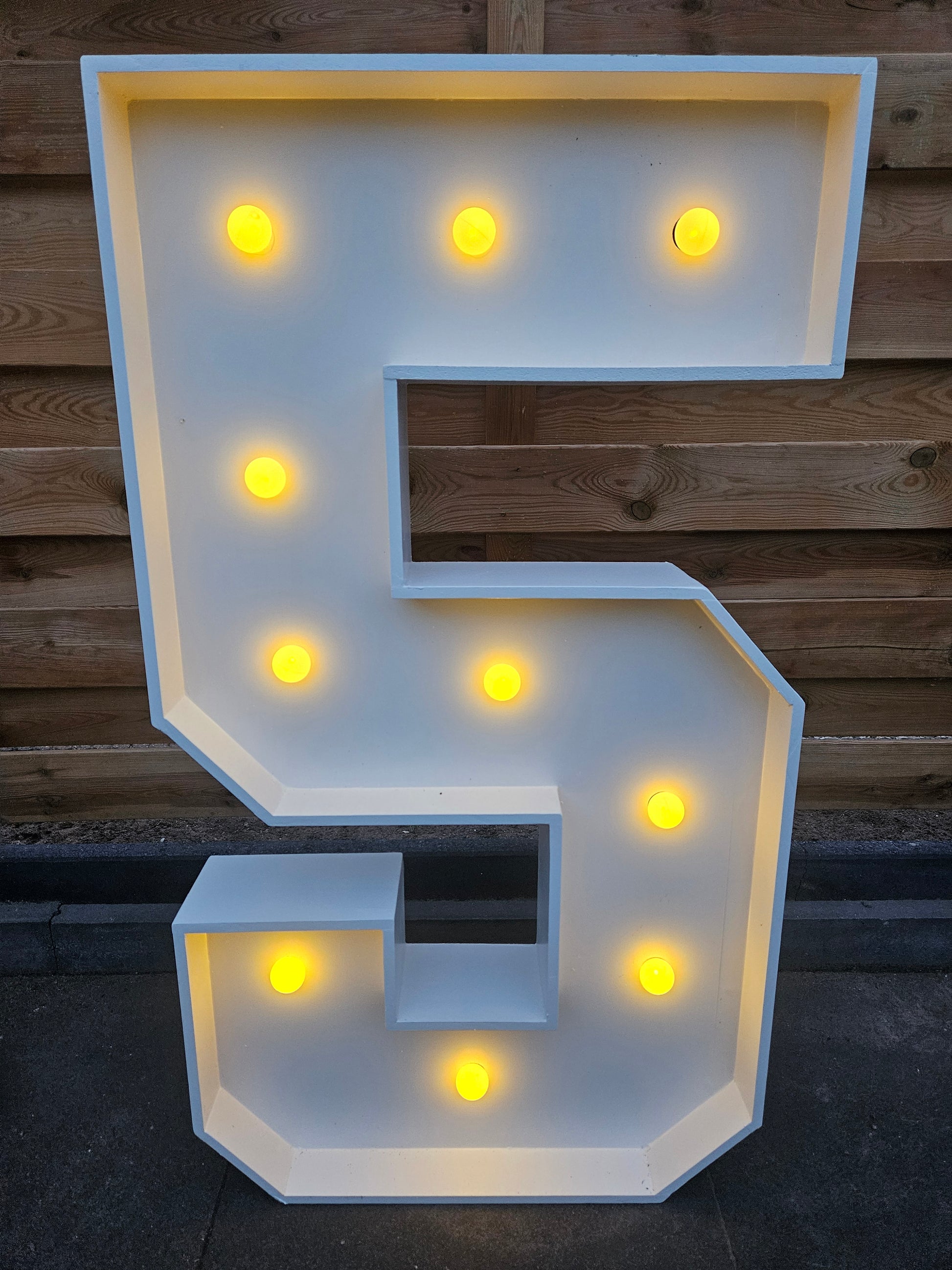Tehuur-lichtcijfer-5-arnhem-feestdecoratiehuren