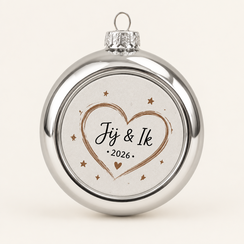 Productfoto zilveren kerstbal Jij & Ik 2026